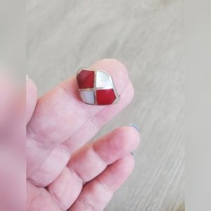 Red coral and mother of pearl vintage 90s ring
